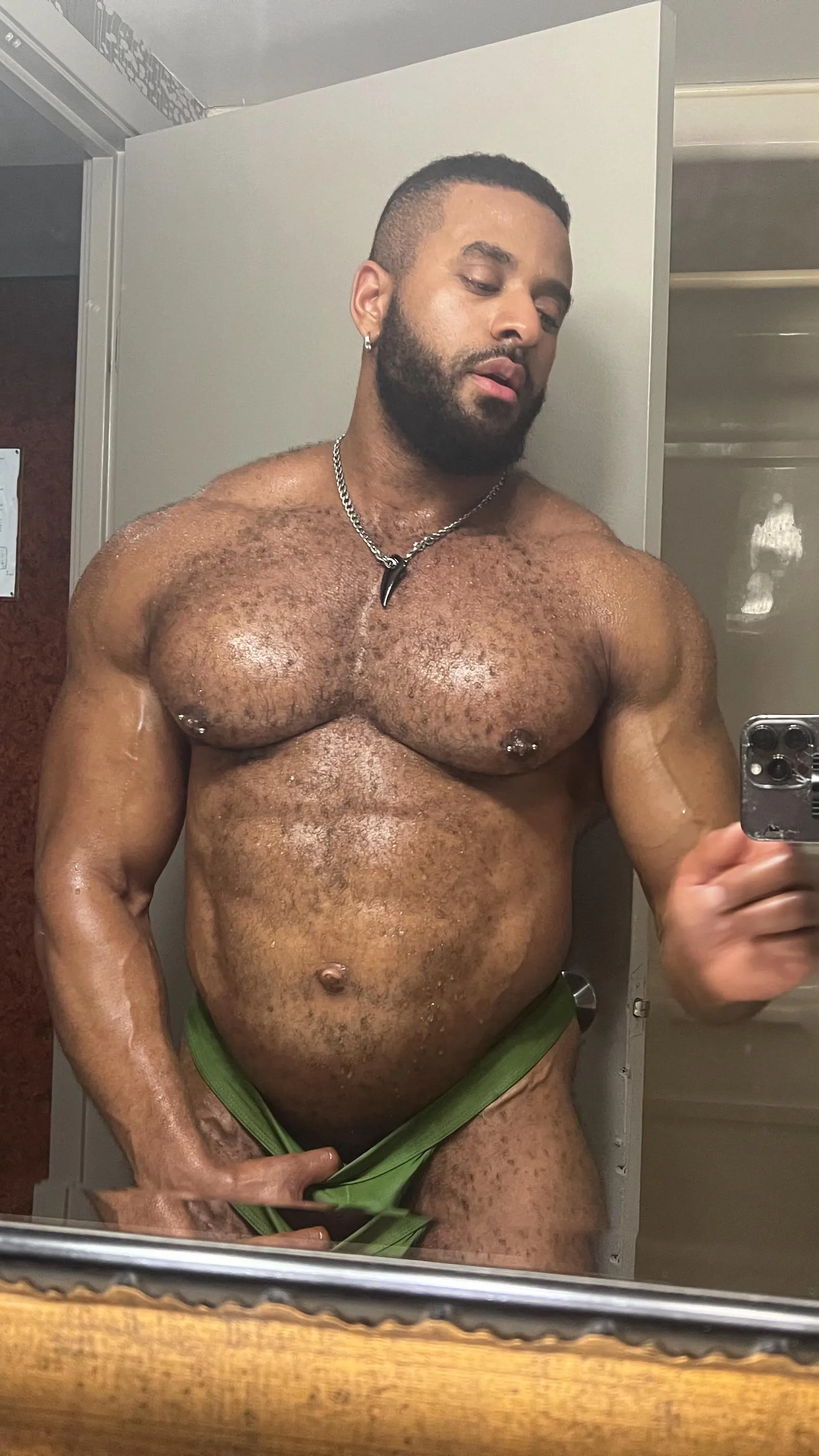 Big, Sweaty, and Muscular 🥵