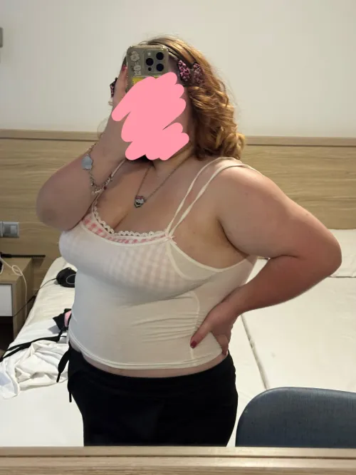 Fat but no big curves. Does anyone like it?