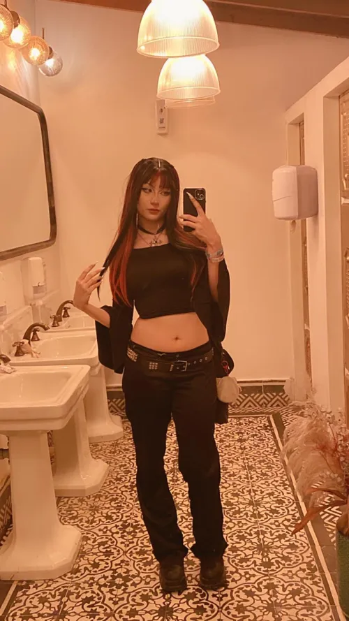 Why does everyone want to kiss my belly button so much?