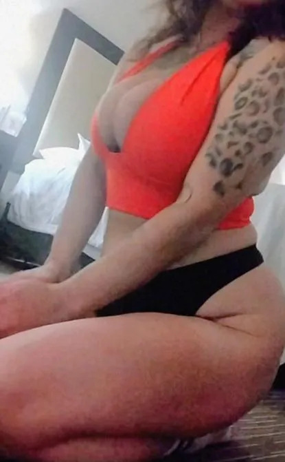 Message me, I'm real and willing to video verify