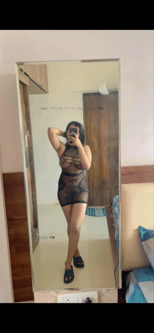 Bet you can’t stop imagining what this dress is hiding 😈