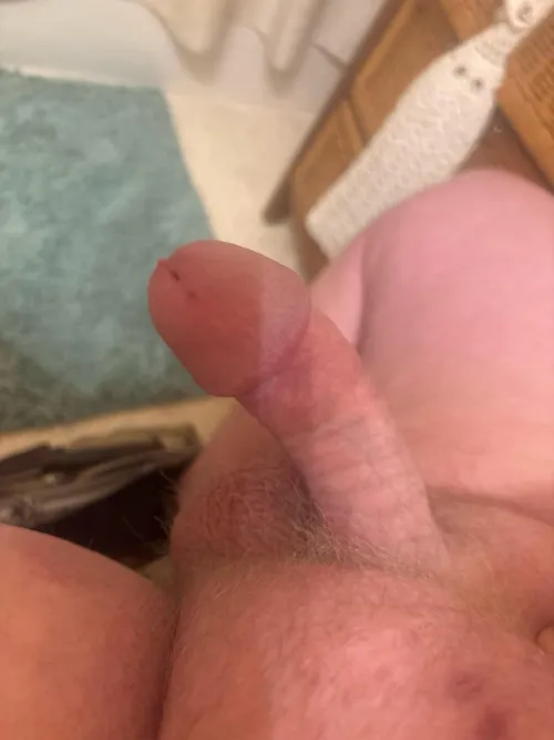 25 near Greeley Colorado who wants to give me my first frotting experience!