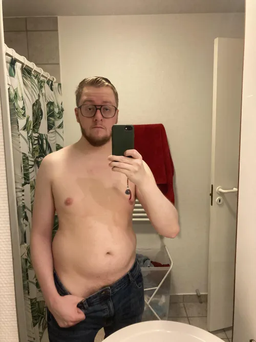 Got a haircut and been working out recently, I’m feeling more confident than usual! [Return Our 3P Tools/Apps]