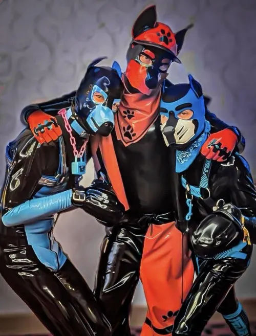 Hanging out with my boys 💙❤️💙