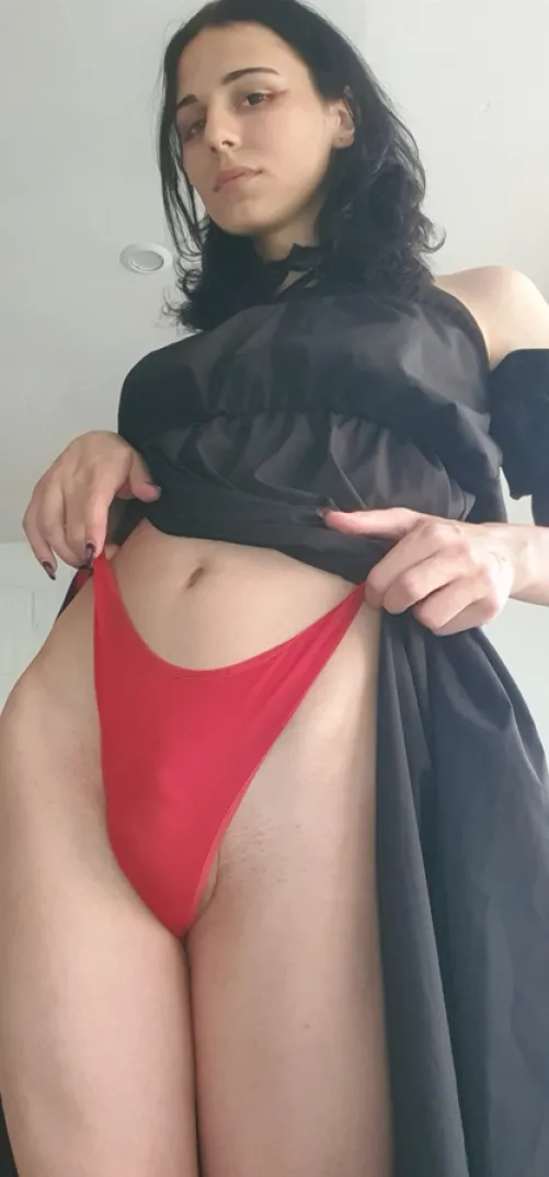 I love showing off my bulge