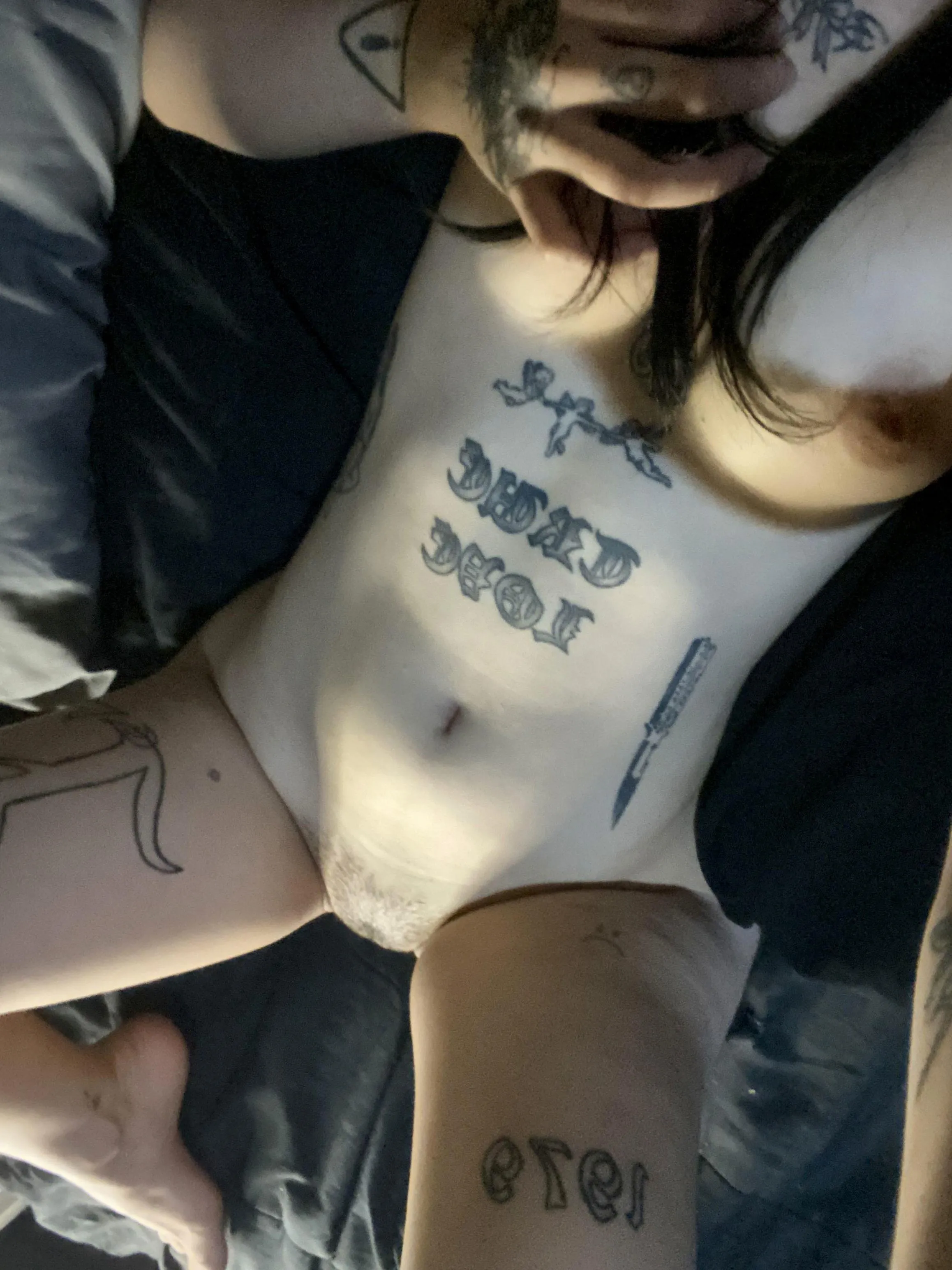 I'm inviting you to play naughty games I have in mind, I promise you'll enjoy it 🙈