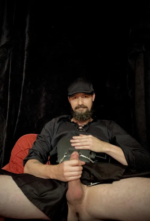 Kilt for easy access