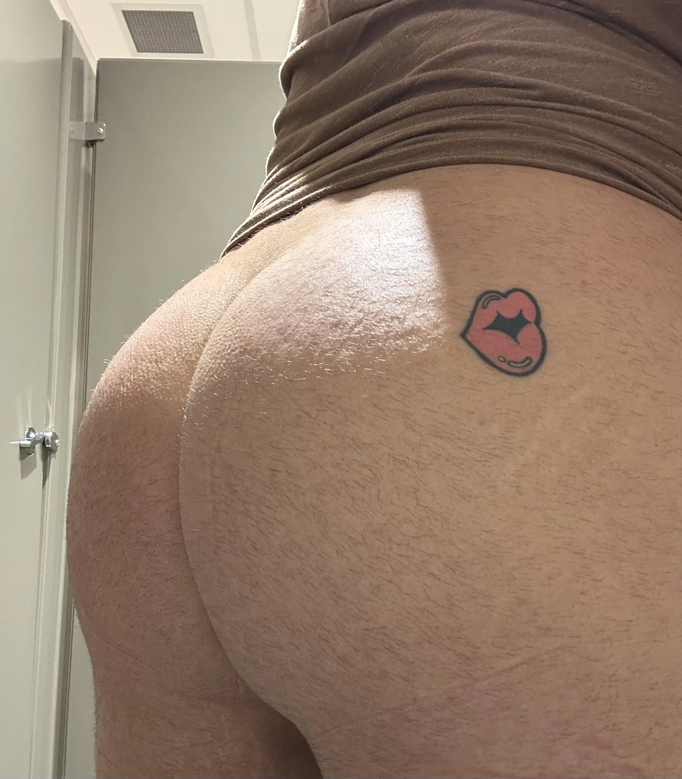 Round. Plump. Fuzzy.