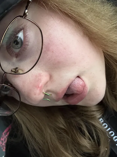 Whose down to fuck tmmrw (22F) hereeee