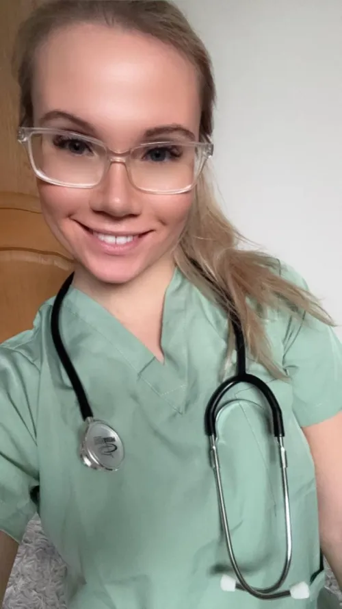 Would you ever fuck/date a nurse you've met on reddit?