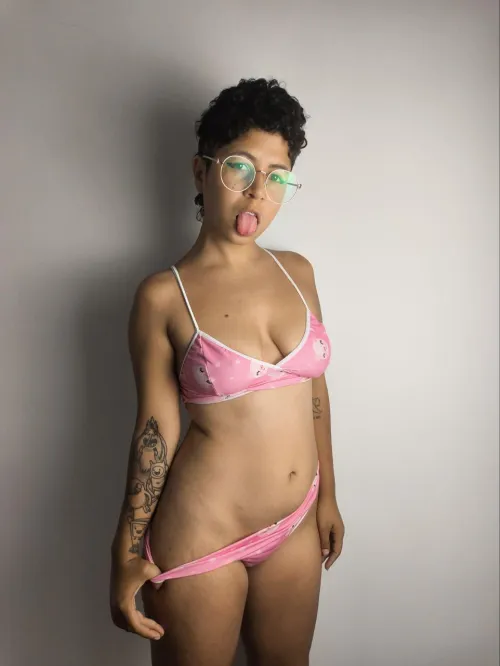 Come for the vibes, stay because I’m actually fun as hell