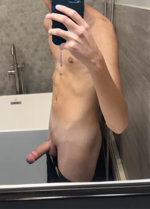 [19] twink abs