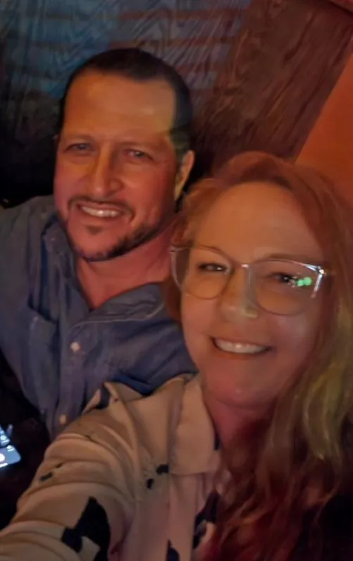 46F 53M looking for a woman or couple with a lust for fun, let's be friends...maybe more 😉