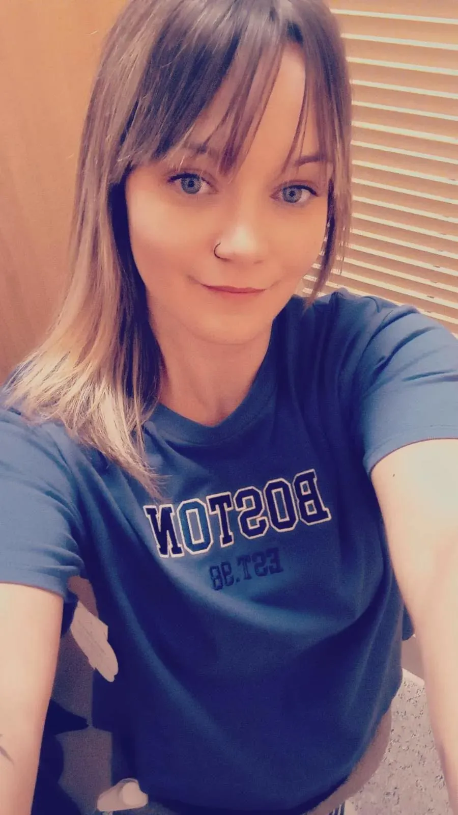 Do older guys even go for girls who look like me ? 💫