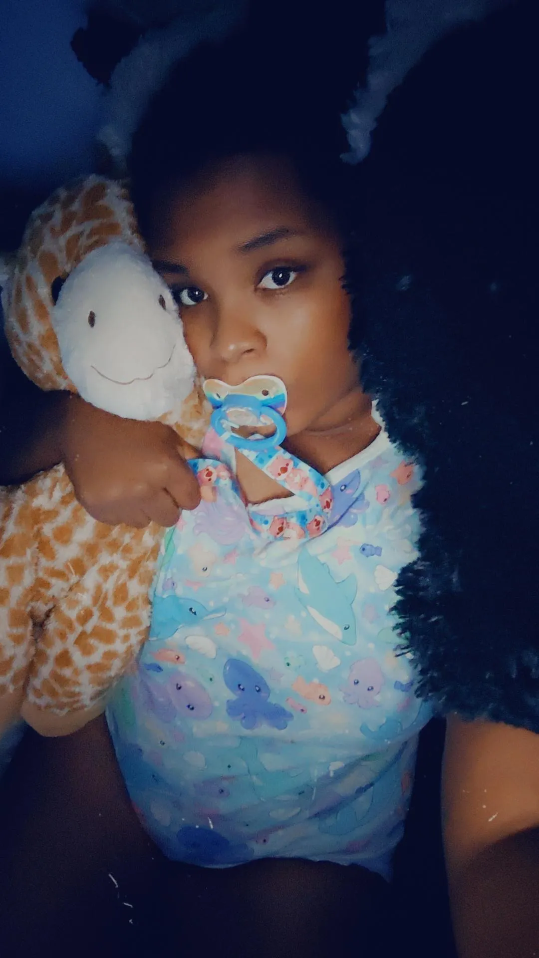 Just wanna be someone's babygirl 🌺🧸🖤maybe one day