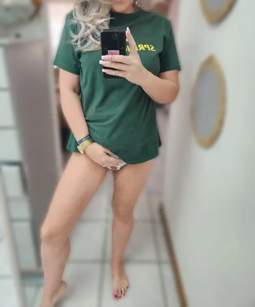 My Hotwife wants to motivate the Bokke today 😍😍😍