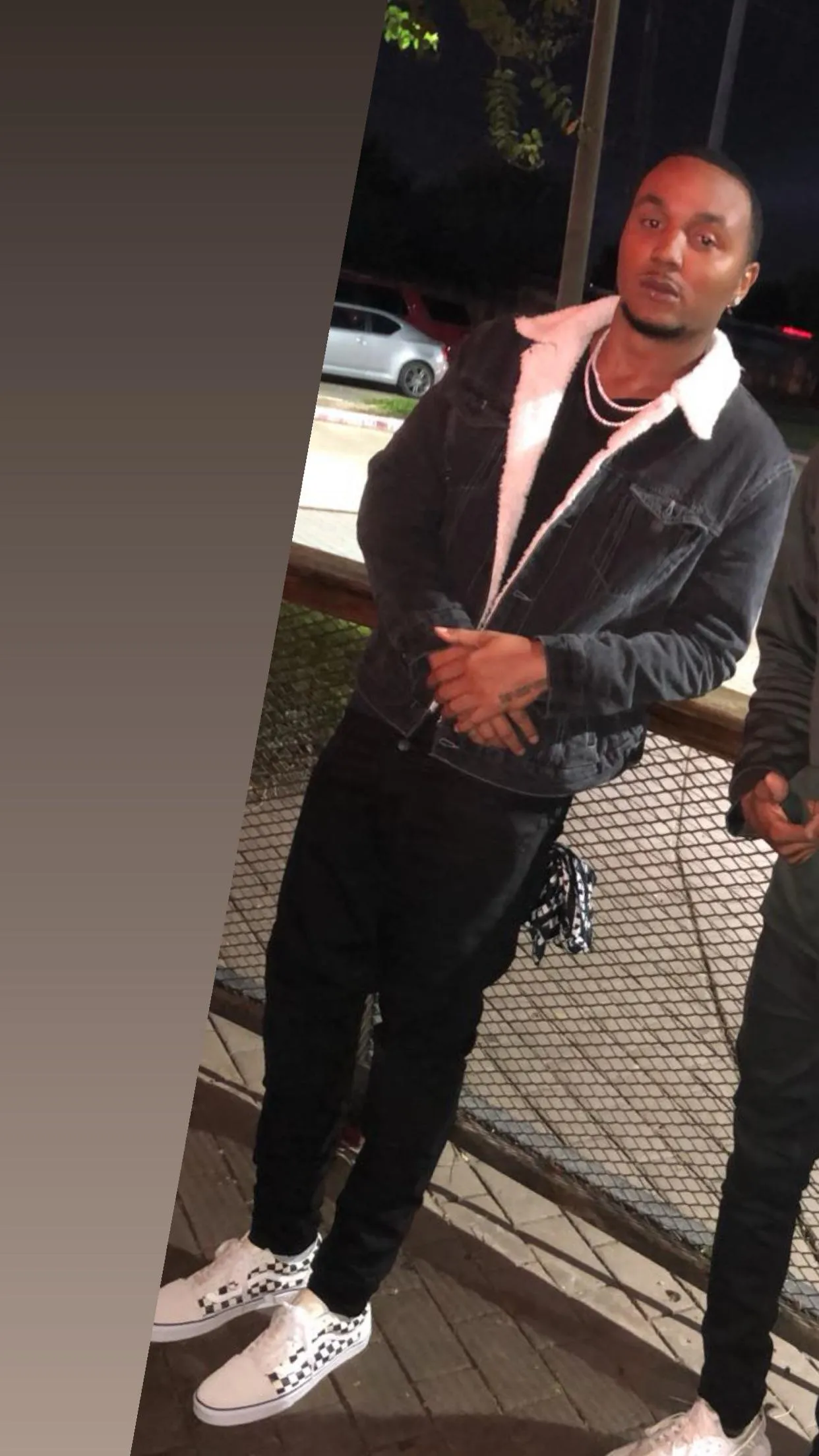 [30] [M4F] any horny women up? i don’t discriminate