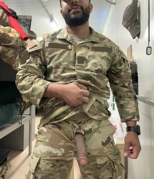 [32] straight, Daddy’s home and wants to play 😈