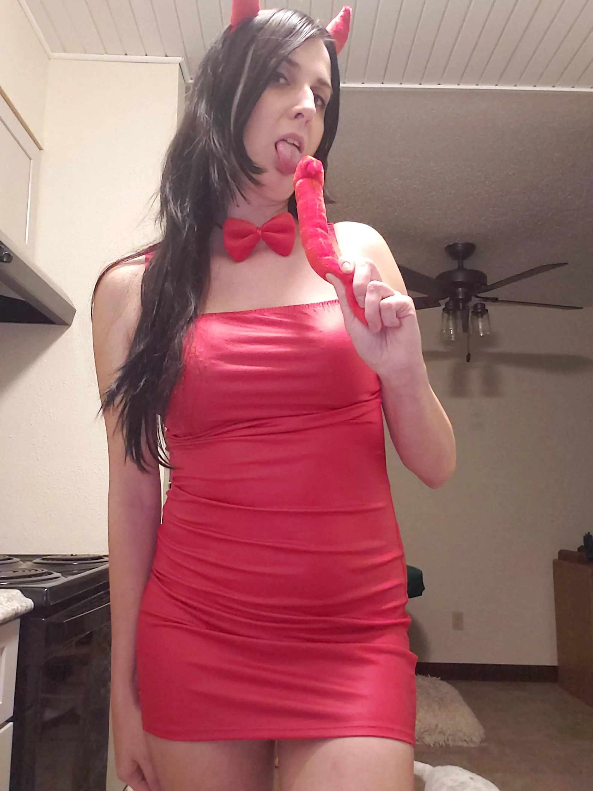 Devil woman with fucking on her mind 😈👄❤🌹