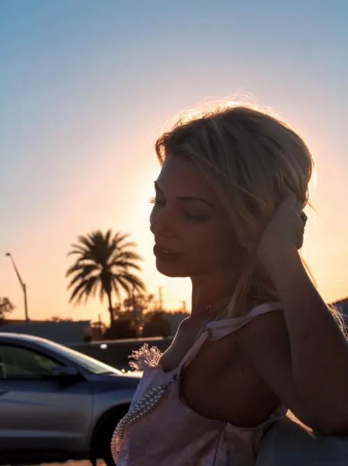 fade intooooo youuuuuuuu