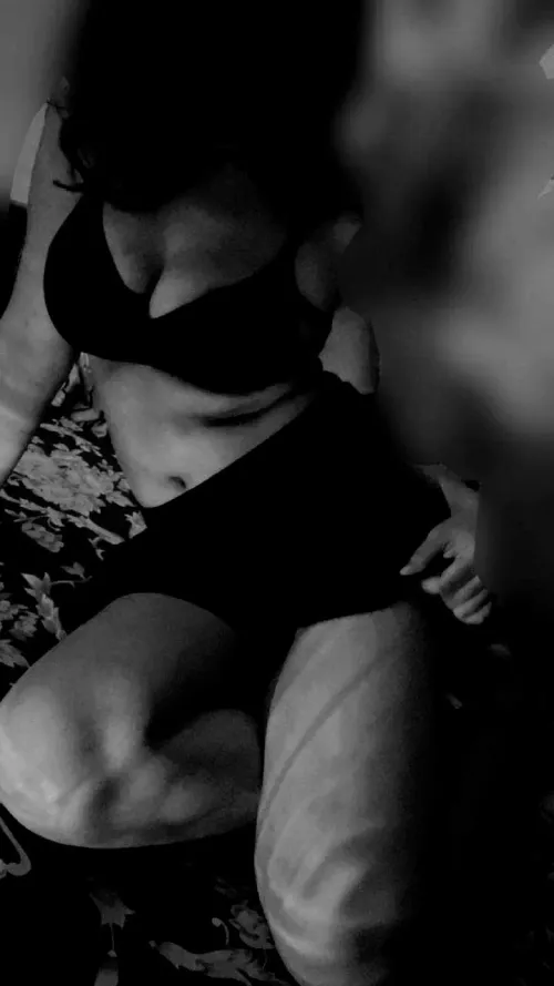 Looking for girlees or couples!![f]