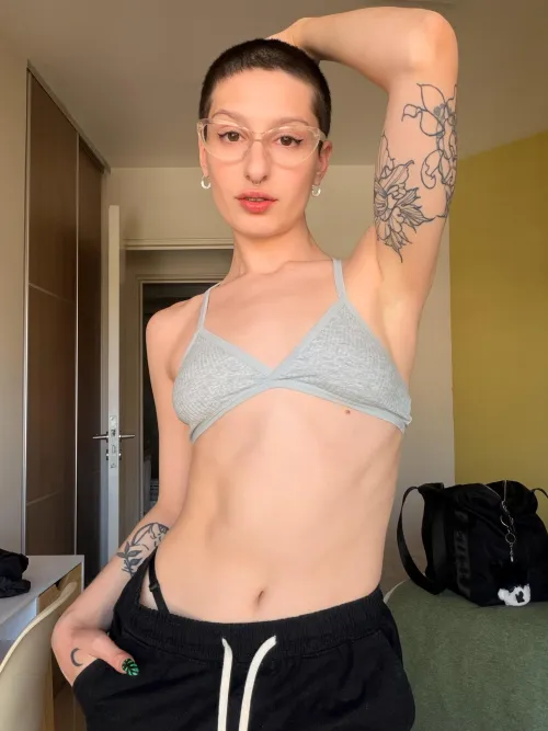 Run your tongue through my smooth, tasty armpits, don’t be shy