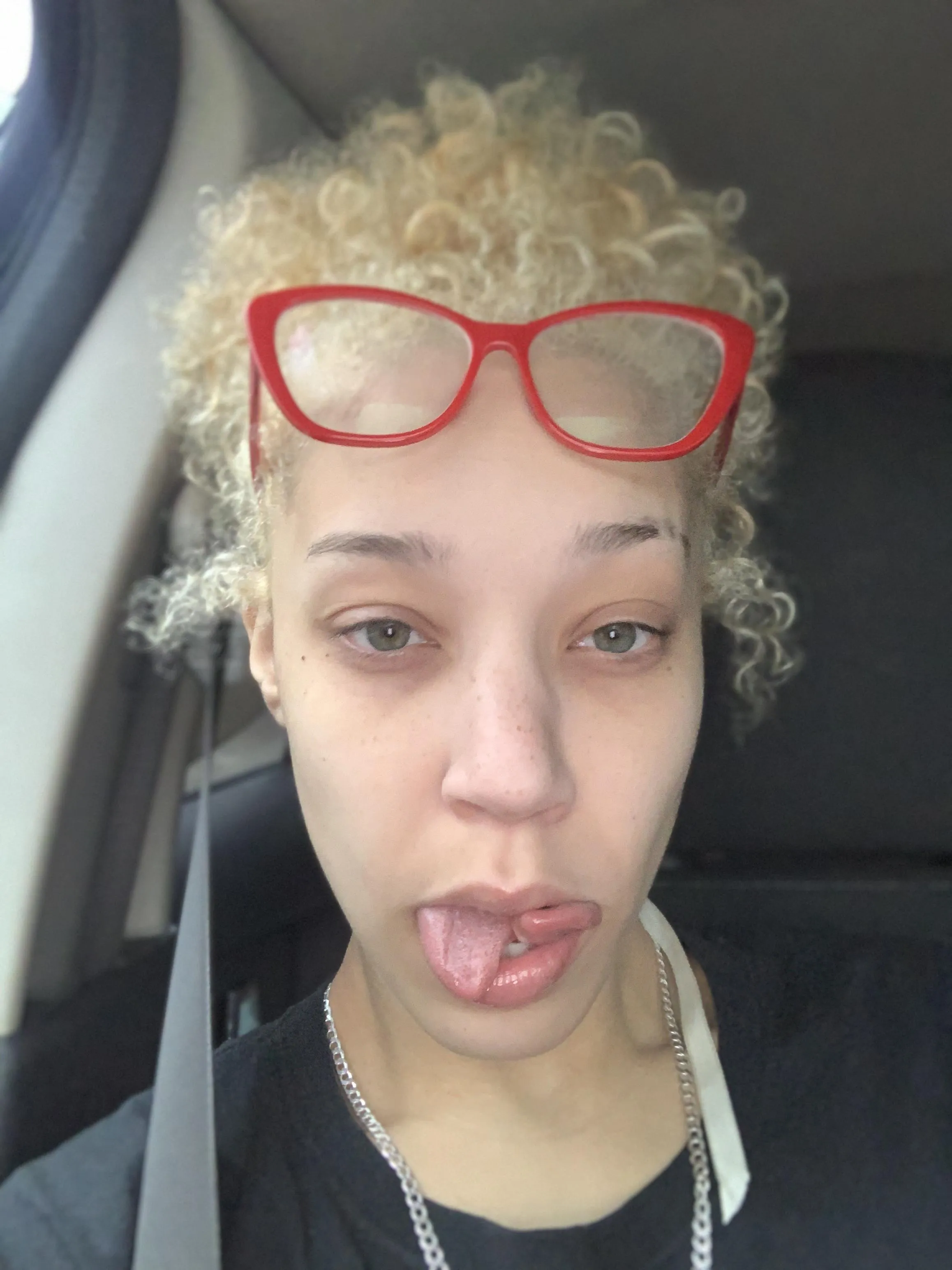 Smooth tease, soft chaos 🤎