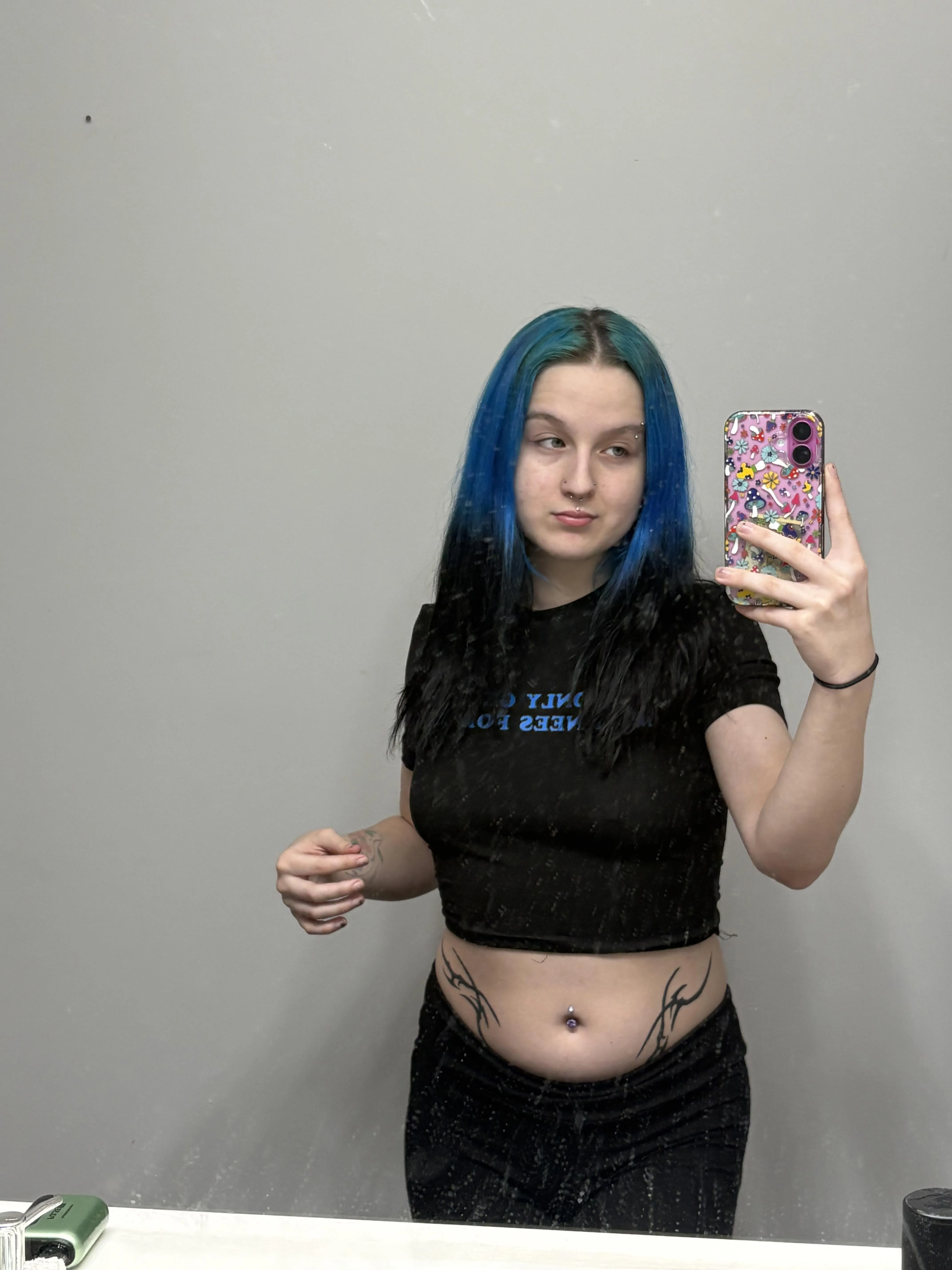 i’d love for you to see more of me ;)