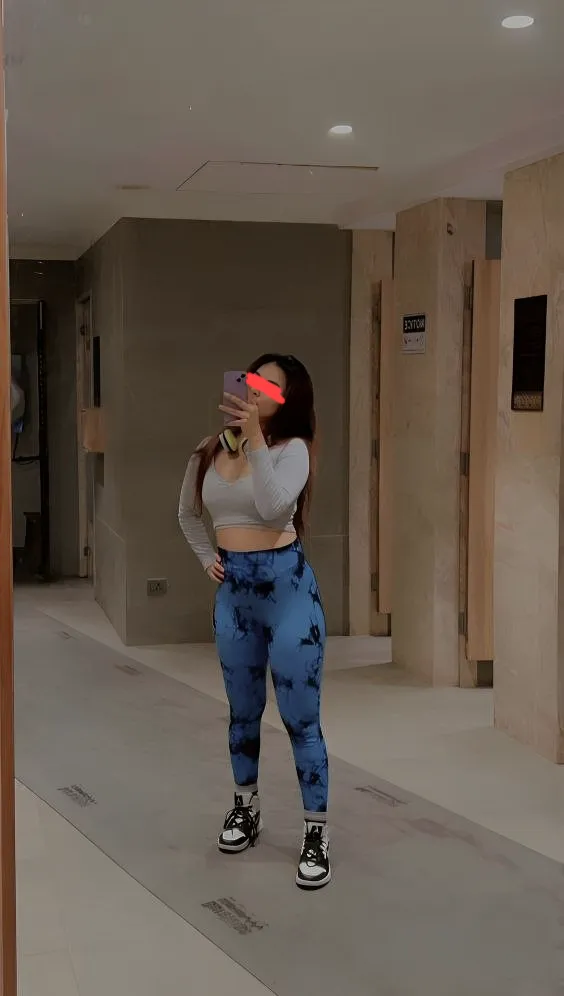 What's point of wearing slutty outfits if ppl don't do dirty comment