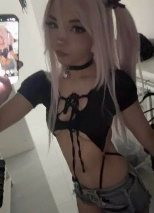 wld any older men fuck my 18yo tiny body?