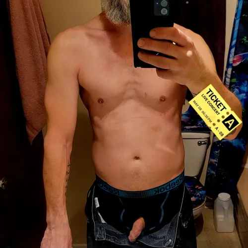 Just a little morning tease 😈 cum 💦 check out my page....you won't be disappointed 🔥🔥🔥