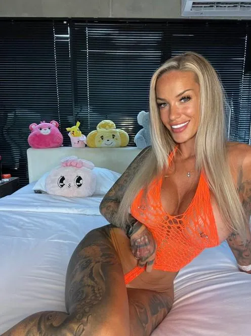 your trophy wants to serve herself to you