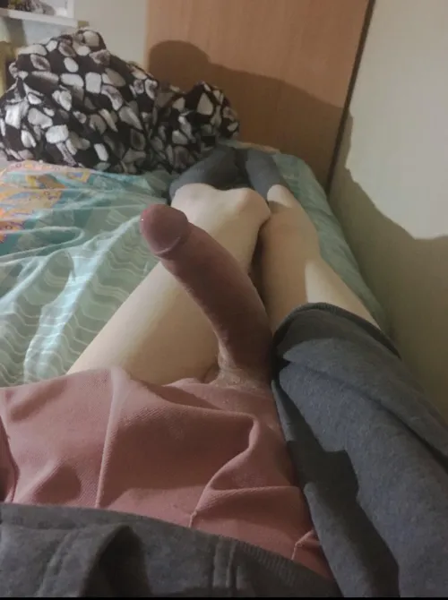 If you’re smaller you have to send me a pic!🤭