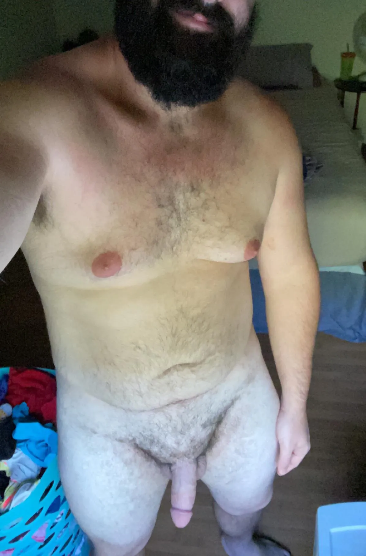 Anyone like dad bods? Straight [35]