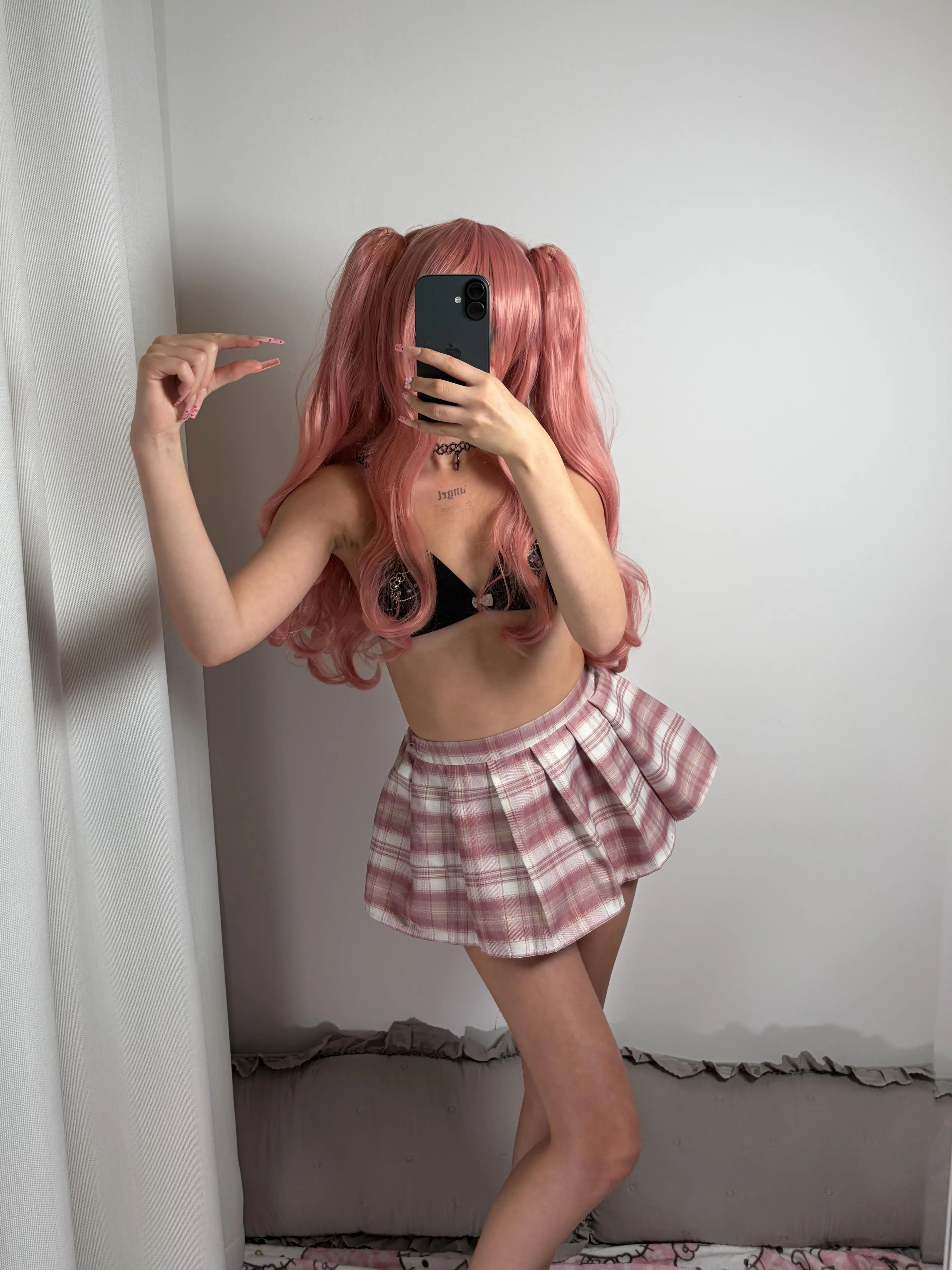 Confess me your dick size to get humiliated🤏