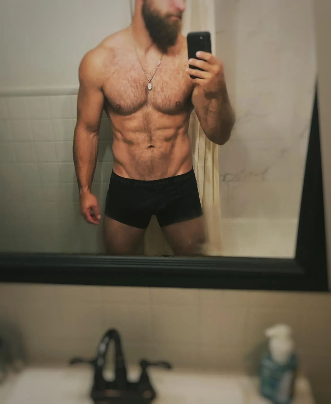 Im normally a boxer guy, but what's reddit think of boxer briefs? [38]