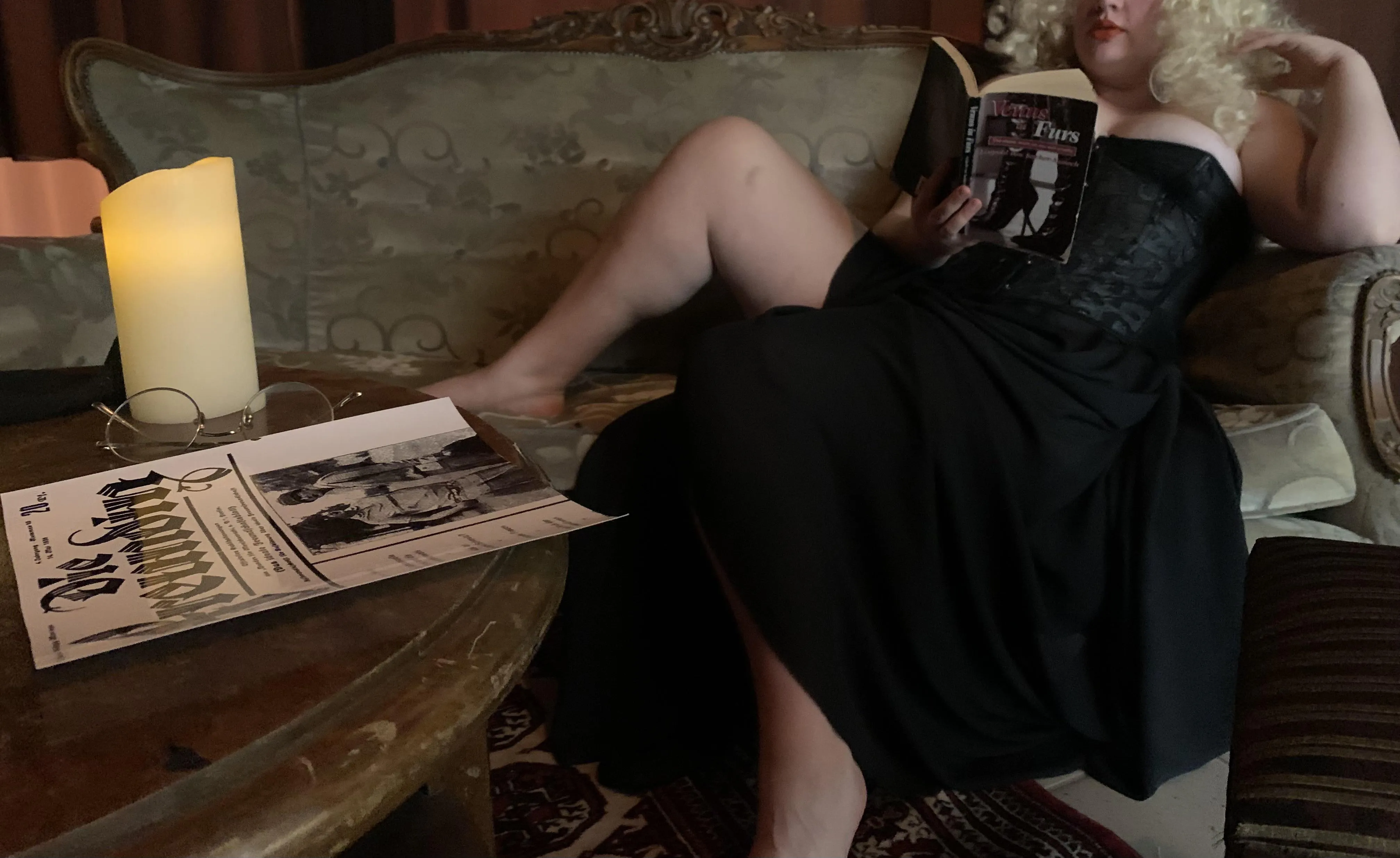 My scandalous reading will have you swooning!