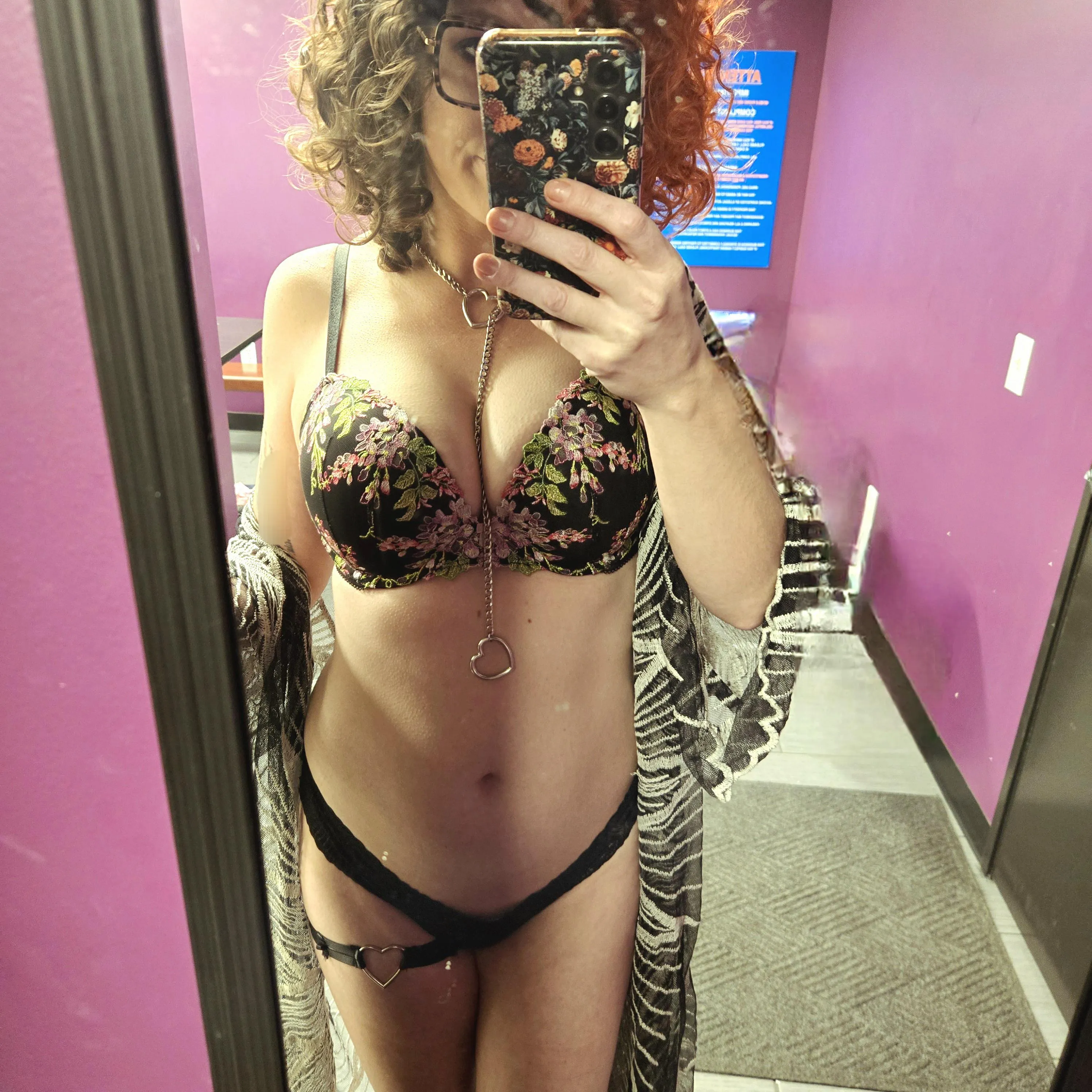 Nashville clubs as a traveling dancer?