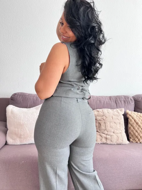 This booty’s so tight, it’ll rewrite your definition of *perfect grip*