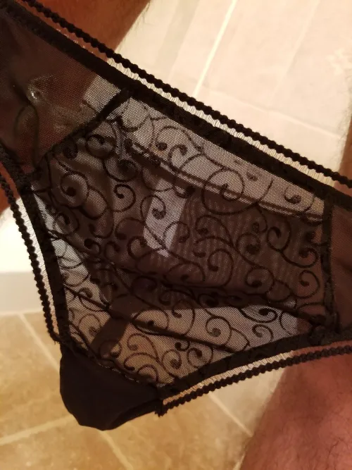 Dropped my panties down for a moment 😎