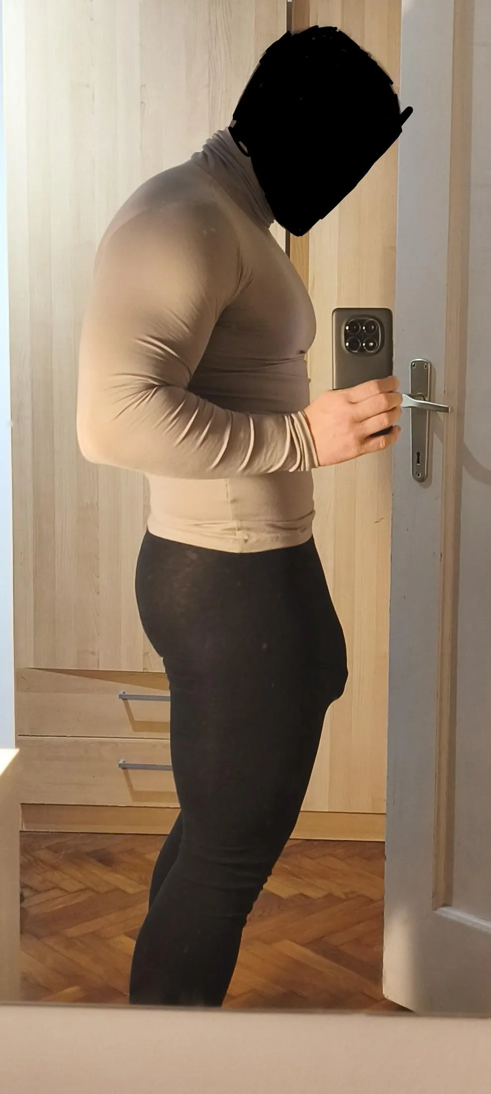 Mind if i work in? (19)