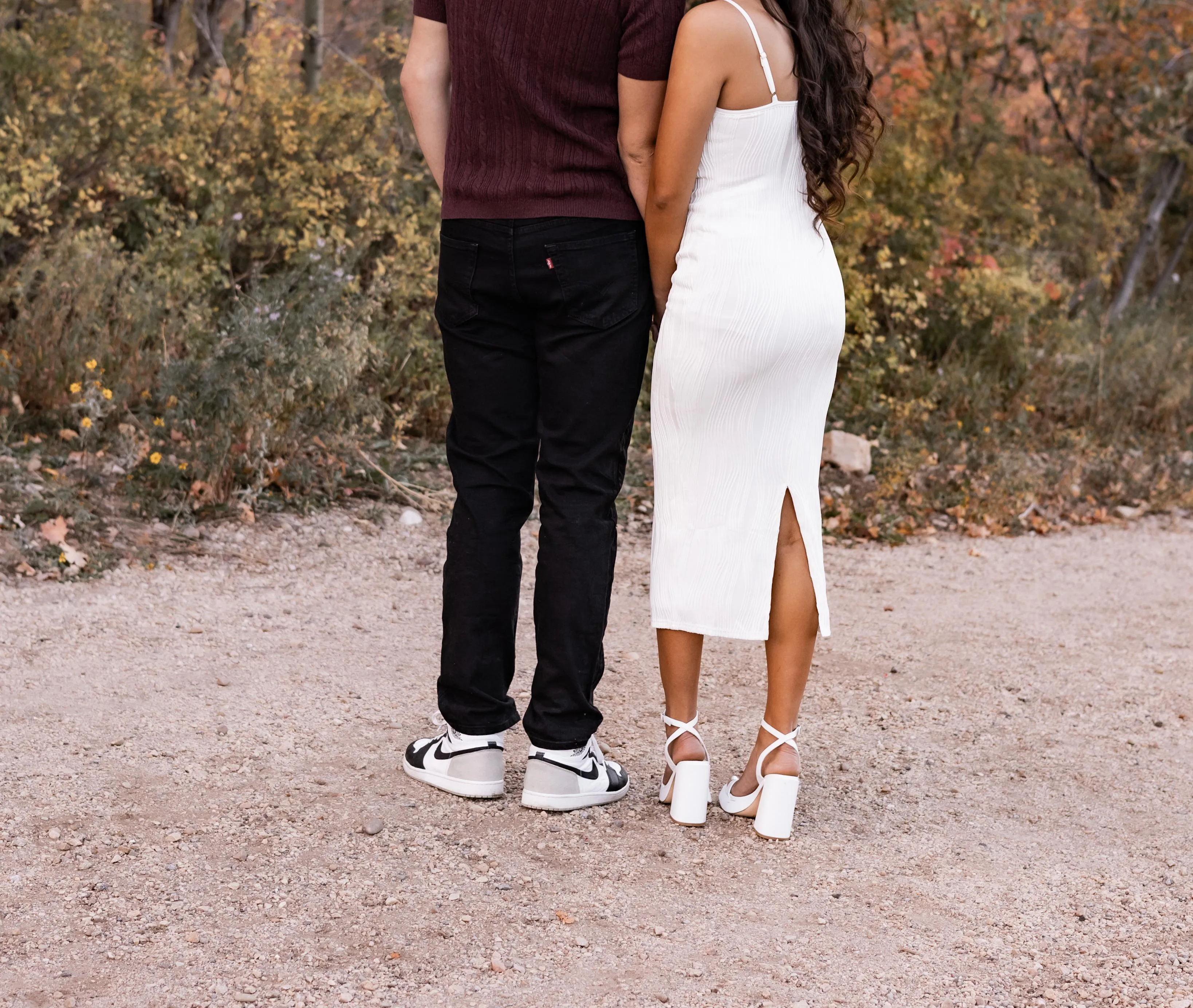 Hey 24yr F, just trying to find a little fun for me, and explore a woman. My husband would love to watch the entertainment:) Ogden area DM us