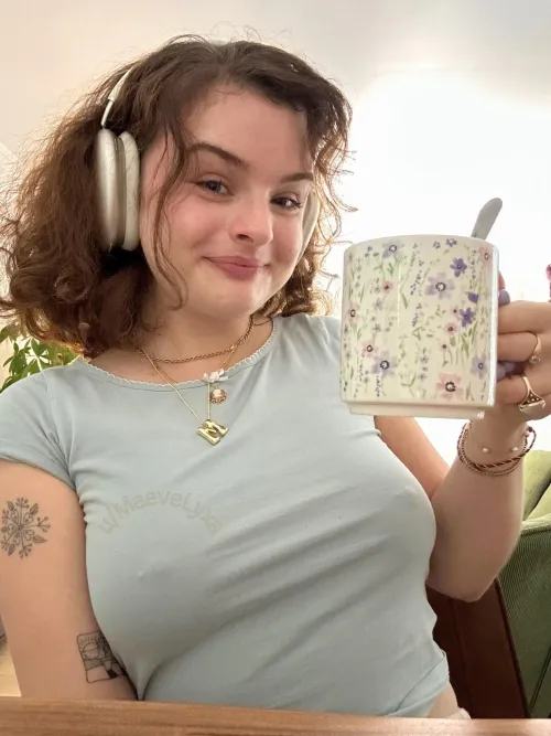 I’m new here! Happy Tease Tuesday 😘