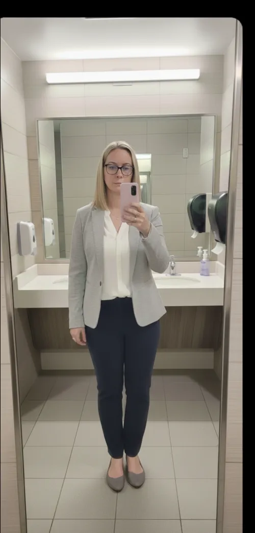 Tuesday is my least favorite day... I need a distraction 37 mom of 2