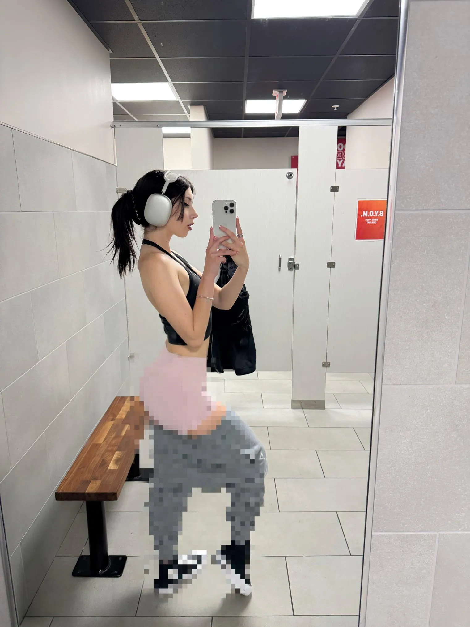 you don’t even deserve to look at my gym shorts >:)