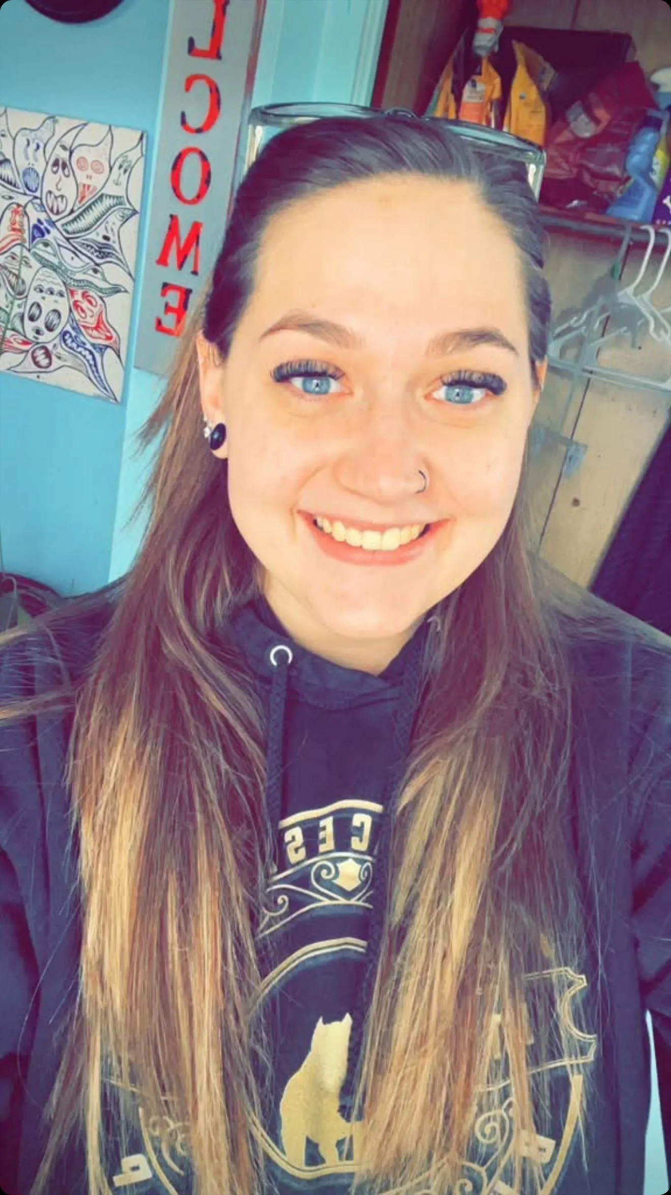 26 [F4M] #Canton - where are the hairy unshaven guys at? 🫣