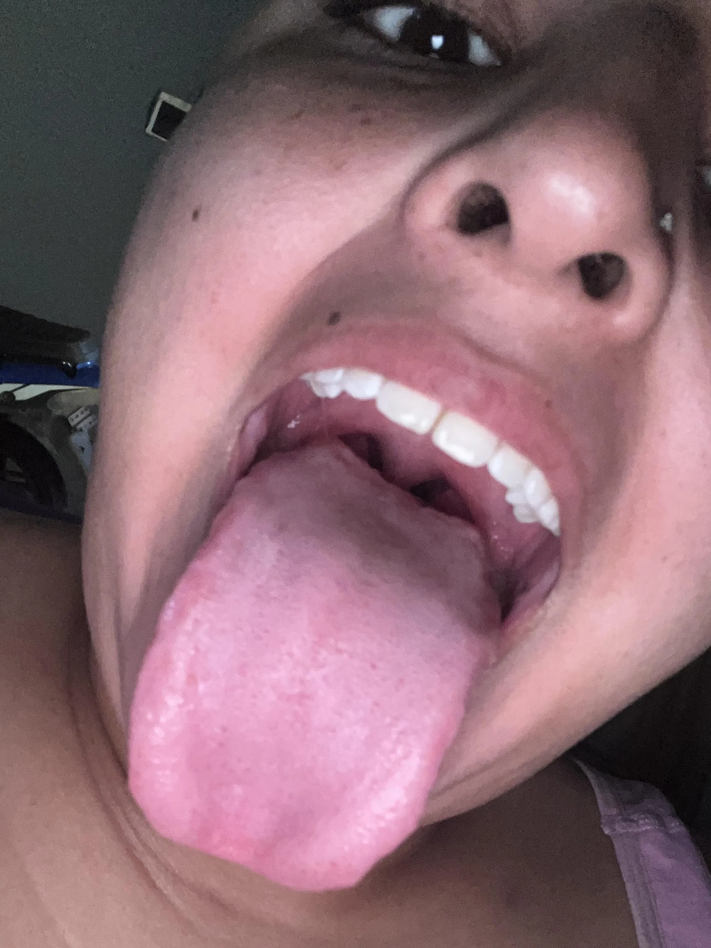 I love doing things with my tongue, do you want to see?