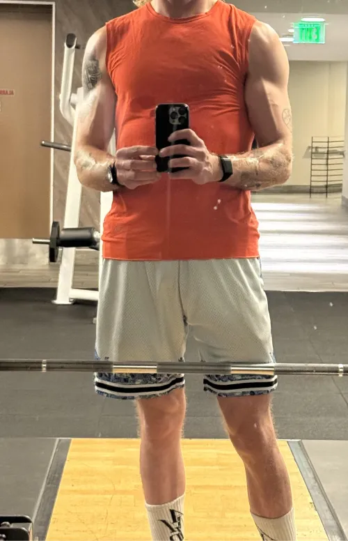 35 [M4F] #nyc -6’5”Hung and Handsome, Green Eyes Long Thick Hair Tatted Cock Deeply Ready To Be A Father Now More Than Ever