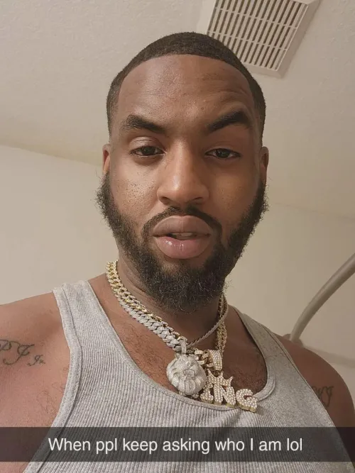 Looking for fwb single women or married women im 34 yr old 6'8 height 8inch bbc im in dallas tx well I stay in Irving