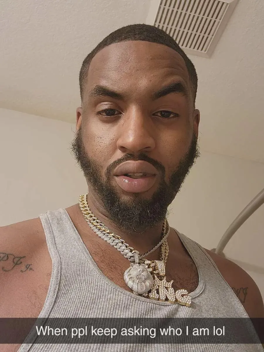 Looking for fwb single women or married women im 34 yr old 6'8 height 8inch bbc im in dallas tx well I stay in Irving